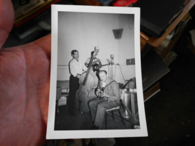 VINT SNAPSHOT PHOTO, JAZZ? TRIO, CELLO, ELECTRIC & ACCOUSTICAL GUITAR