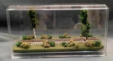 HOn3 SCALE  9"  SINGLE TRACK  DISPLAY CASE - SUMMER SCENE- FOR ANY HOn3 TRAINS
