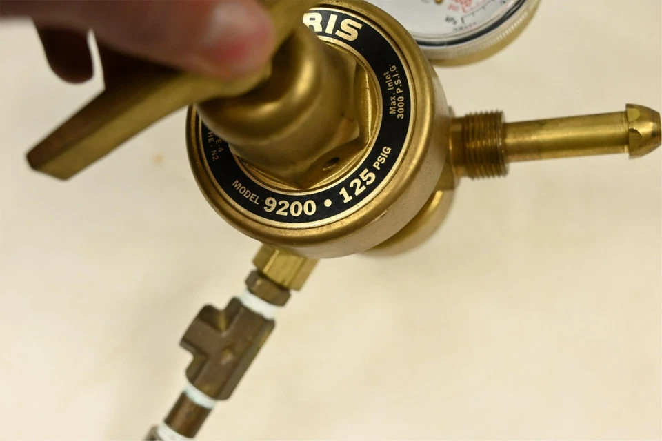 Harris 9200-125-590 двухступенчатый промышленный регулятор воздуха - 3302228 - Изображение 3 из 4