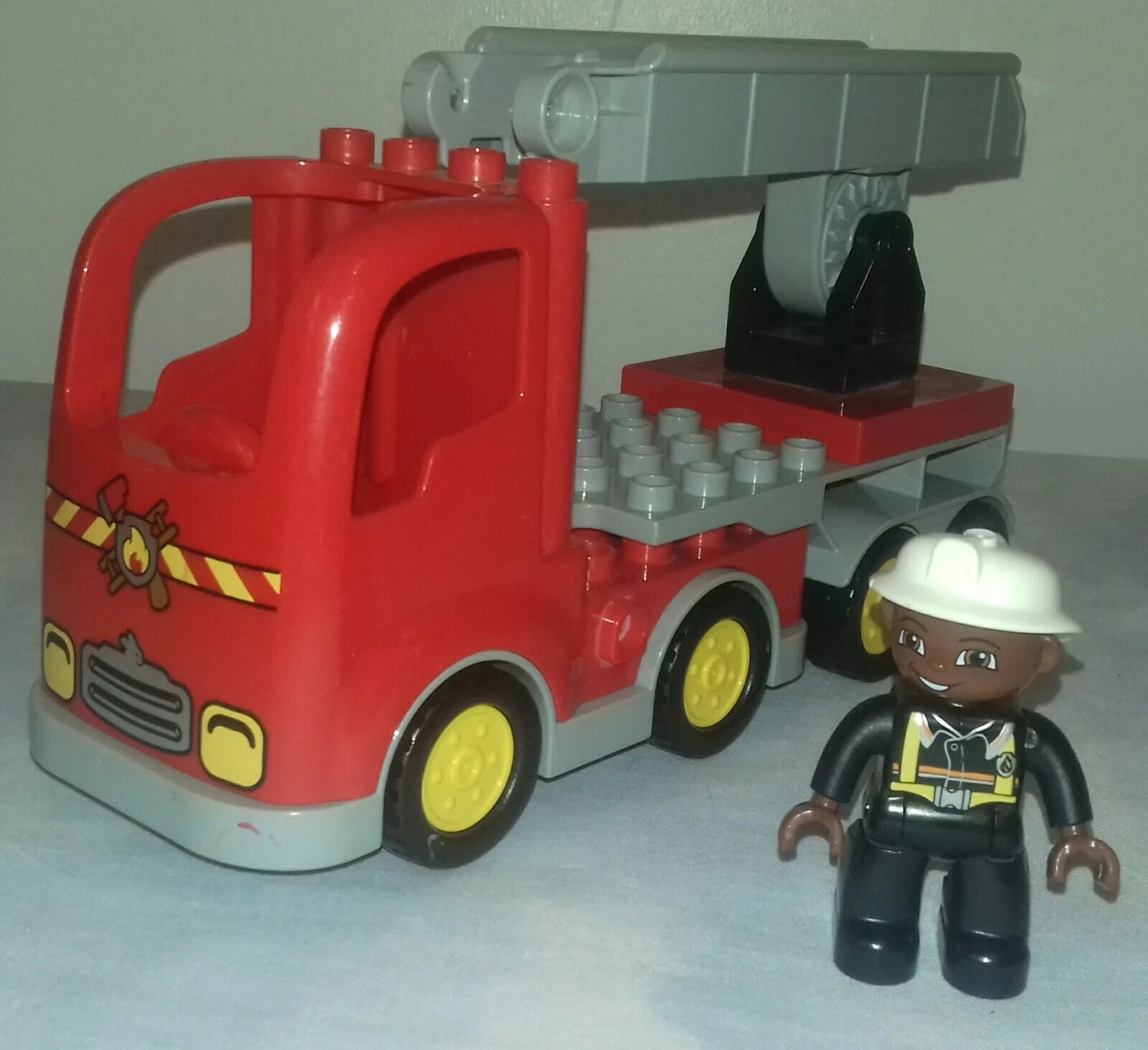 Duplo sales 100 pieces