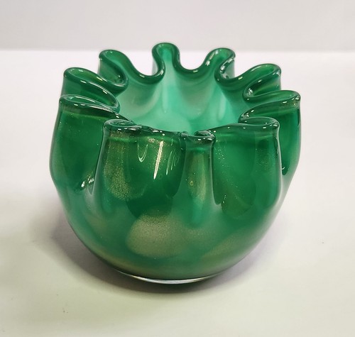Vtg Art Glass Bowl Vase Ruffled Crimped Edge Seafoam Green Gold Shimmer 3" MCM - Picture 2 of 8