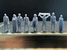1:64 Figures  - Resin / unpainted - For Dioramas #134 Miniature Figures 164 Fig