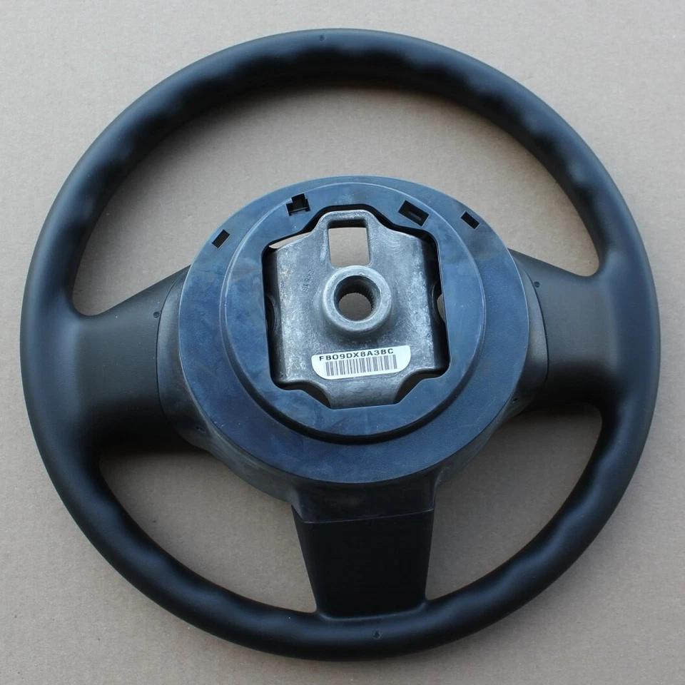 Volante Fiat 500 2012 1SE87JXWAA nuevo stock antiguo negro fabricante de equipos originales de fábrica Foto 3 de 3