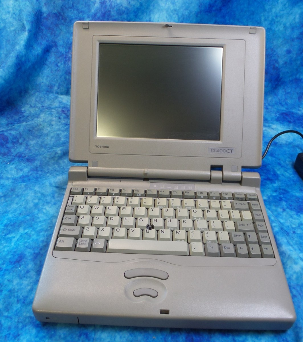TOSHIBA ノートPC シルバー TOSHIBA DYNABOOK R63/P i5-5300U 13.3