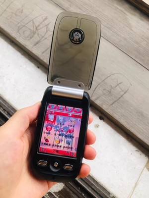 Motorola A1800 2G 2.4'' 3MP 150MB GMS Wi-Fi 1000mAh mobile unlocked Cellphone