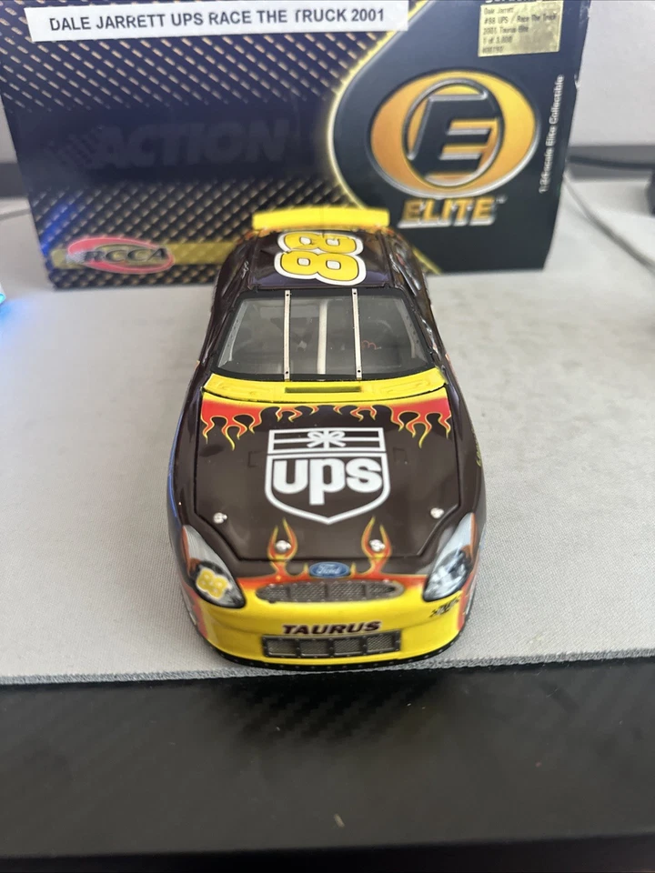Dale Jarrett #88 UPS Race The Truck 2001 1/24 acción Nascar diecast Foto 2 de 4