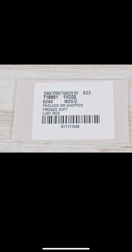 NUEVO Alexander McQueen Cuero Calavera Etiqueta Colgante Grande Bolso Cartera ROJO Foto 3 de 4