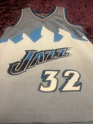 Mitchell & Ness NBA Utah Jazz Karl Malone #32 Women's Jersey M