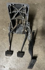 1994-1997 2nd Gen Dodge Clutch Pedals Cummins Diesel Nv4500 Worn Clutch Stud