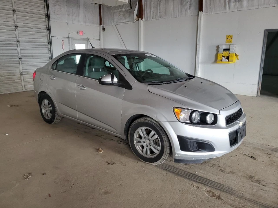 2012 Chevrolet Sonic Washer Reservoir Used 3508095 FWD 1.80L 135K Miles - Image 4 of 4