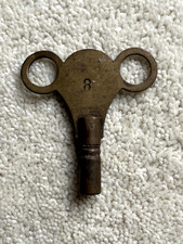 VINTAGE CLOCK WINDING KEY, SIZE 8,  BRASS,  GOOD CONDITION