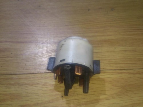 4b0905849 ZÜNDSCHALTER STARTSCHALTER ZÜNDANLASSSCHALTER  Volksw DE44025-19