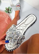 NEW LADIES WOMENS FLAT FASTION SLIDERS STUDS DIAMANTE HOILDAY SUMMERS SANDALS SZ