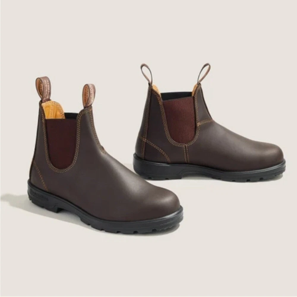Blundstone 550 Classic Chelsea Waterproof Leather Boots Walnut