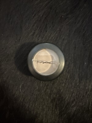 MAC Eyeshadow Shroom Satin .05 OZ / 1.5 g Full Size NEW Rare discontinued