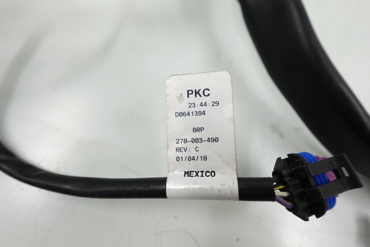 アクセサリー 88909101 2018-2023 Sea-Doo SPARK Trixx 900 OEM Steering Harness