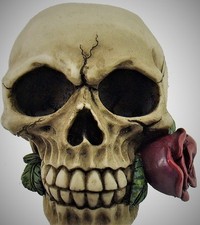 Image of Romance Never Dies Skull