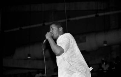 Rapper Biz Markie performs at the U.I.C. Pavilion 1988 Old Photo 22