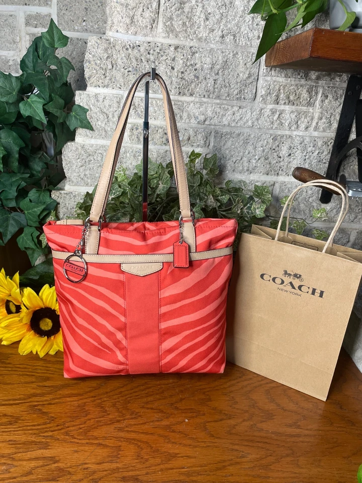 COACH SIGNATURE ZEBRA TOTE 23283 HANDBAG PURSE SHOULDER BAG HOT ORANGE SATCHEL