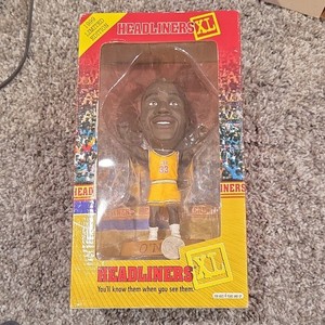 1989 Shaquille O'Neal Headliners XL collection. 
