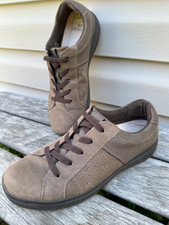Earth Origins Women’s 7.5 M Elson Stone Nubuck Elastic Lace Sneakers