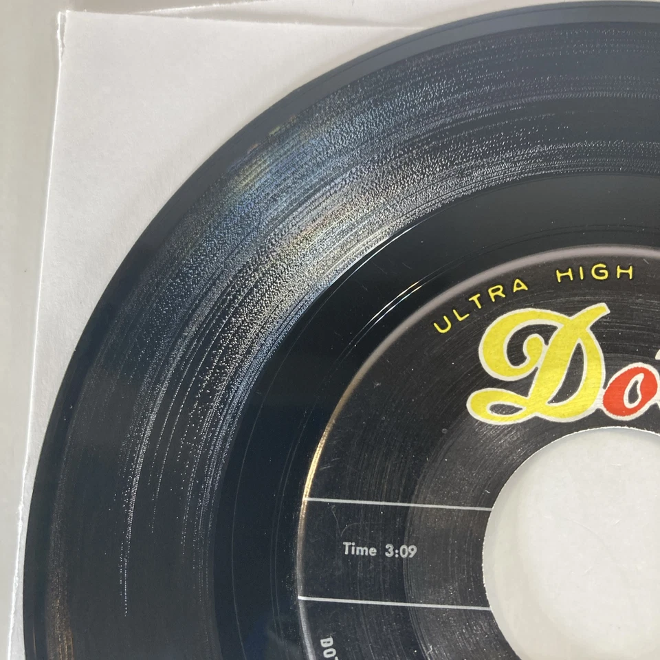 Louis Prima/Henry Jerome 60’s Jazz Lot Of 2 Vinyl 7”/45 Singles VG+ - Image 4 of 4