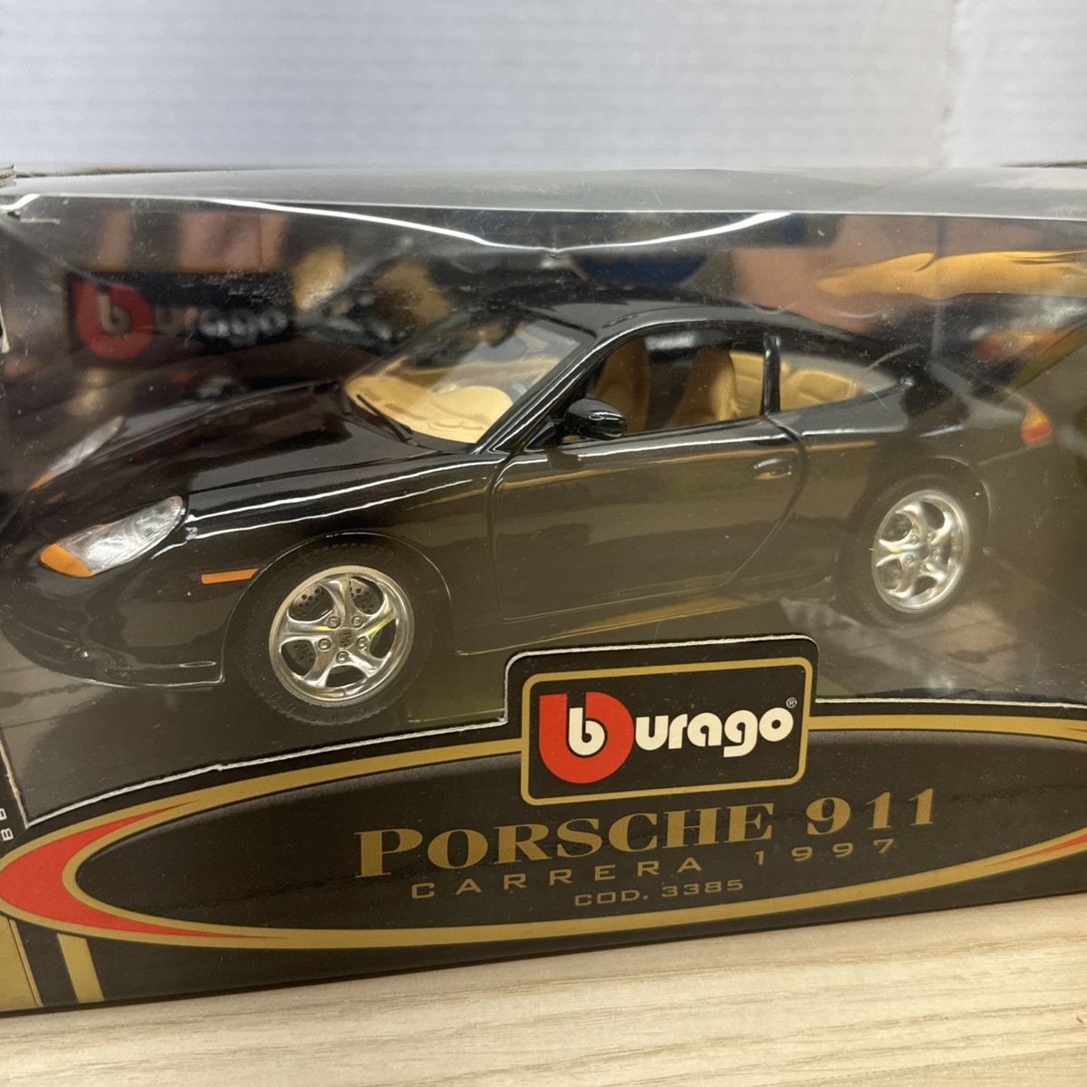 ブラゴ　ポルシェ911 カレラ　1997 Bburago Porsche 911 Carrera 1997 Gold Collection 1:18 Die-Cast