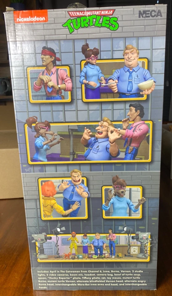 Figuras de acción NECA The Catwoman from Channel 6 Newsroom TMNT Ninja Turtles 4PK Foto 4 de 4