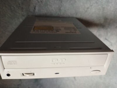 Laufwerk SAMSUNG DVD-Master 12E Model SD-612 beige