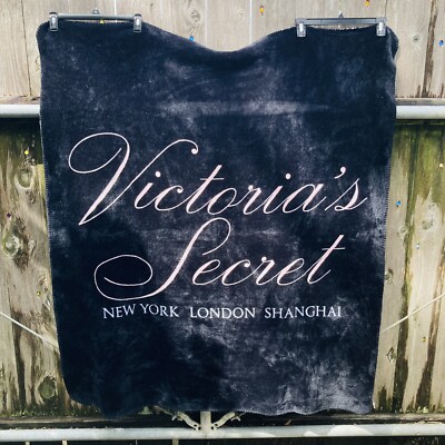 Victoria's Secret Fleece Sherpa Black Throw Blanket 50x60