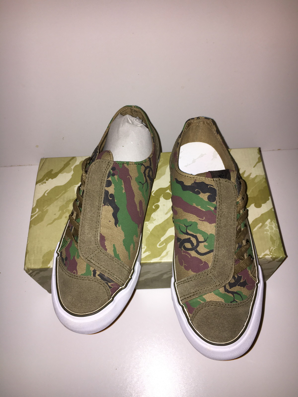 MAHARISHI WOMENS ASYM SUEDE AND CANVAS DAY SHOES IN WOODLAND & OLIVE MAHARISHI WOMENS ASYM SUEDE AND CANVAS DAY SHOES IN WOODLAND & OLIVE