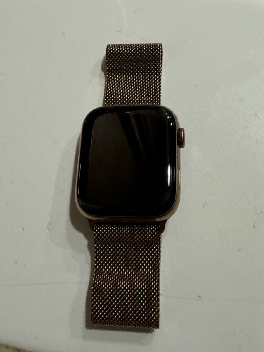 Apple Watch Series 44mm Case with Milanese Loop Gold-Tone