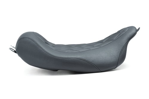 Asiento Mustang Wide Tripper Solo para Harley-Davidson FL Touring 2008-2021 - 76694 - Imagen 4 de 5