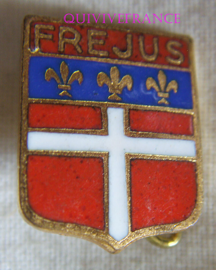 BG12003 - INSIGNE BADGE BLASON ANGOULEME
