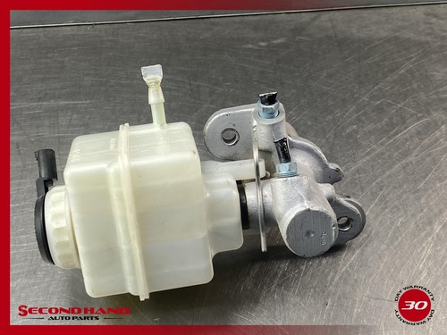 2014-2016 BMW 535D XDRIVE - Brake Fluid Reservoir / TANK 6782289 - Picture 5 of 6