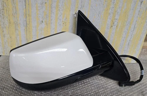 OEM 2015-2020 GMC YUKON  RIGHT SIDE POWER FOLD BLIND SPOT MEMORY DOOR MIRROR