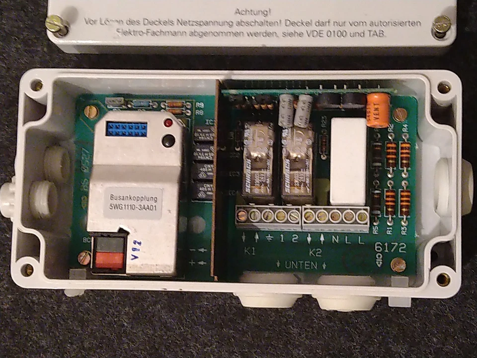 Busch-Jaeger BJ KNX Jalousie Serien Aktor 6172 AG IP54 2fach Schaltaktor 10A AP - Bild 2 von 4