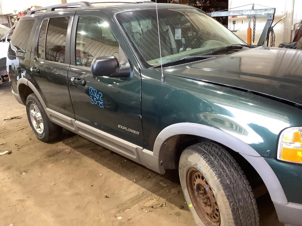 Used Hood fits: 2002 Ford Explorer 4 Dr exc. Sport Trac Grade A - Image 2 of 4