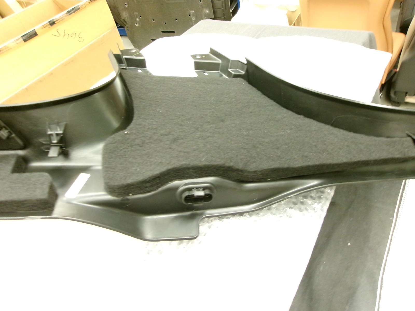 Maserati Levante 2017-2020 Right Lower Side trim panel P/N 670040377