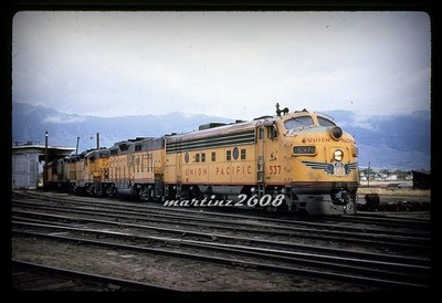 (MZ) DUPE TRAIN SLIDE-UNION PACIFIC  (UP)  537+  POWER LASH-UP