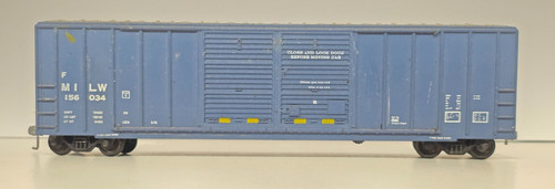 Carro de carga Roundhouse escala HO 50' poste exterior doble puerta MILW 156034 pre usado | Zustand: Used