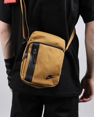 nike tech small item