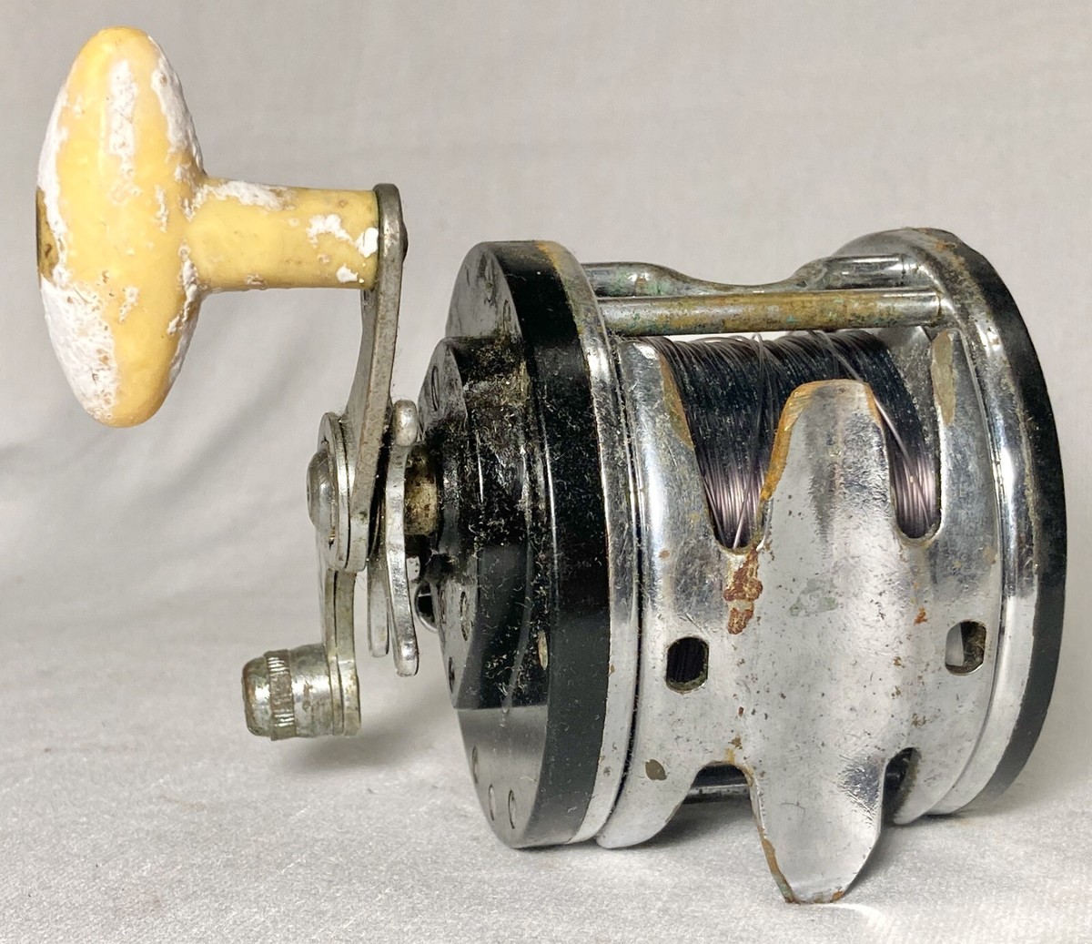 NEUF VINTAGE ANCIEN MOULINET DE PÊCHE AGUENA M250 LANCER LEGER Rivière Etang Lac EUR 20,00