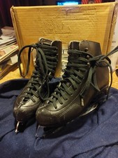 Reidell figure skating ice skates with blades See Description