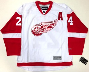 bob probert red wings jersey