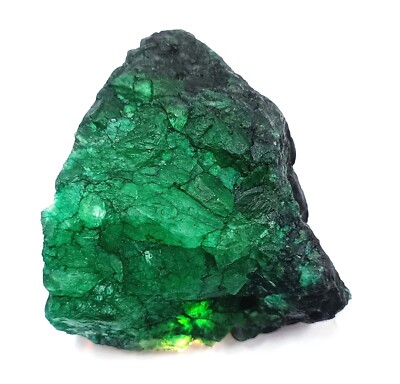 Unique Quality 600-650 Carat Natural Green Emerald Raw Certified