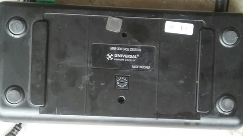 Universal Remote Control (URC) MRF-300 Base Station w/ir sensor - Picture 3 of 3