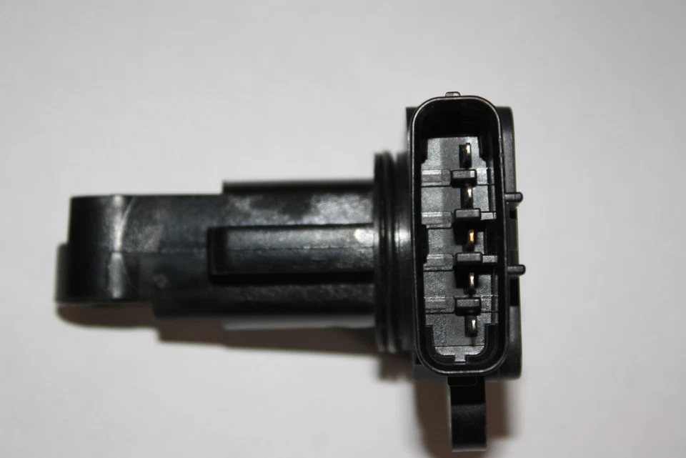 MAF AFM for Toyota Corolla Hilux Prado 22204-22010 197400-2030 air flow meter - Image 2 of 4