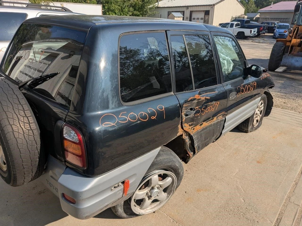 Alternator Fits 98-00 RAV4 179107 Foto 2 de 4