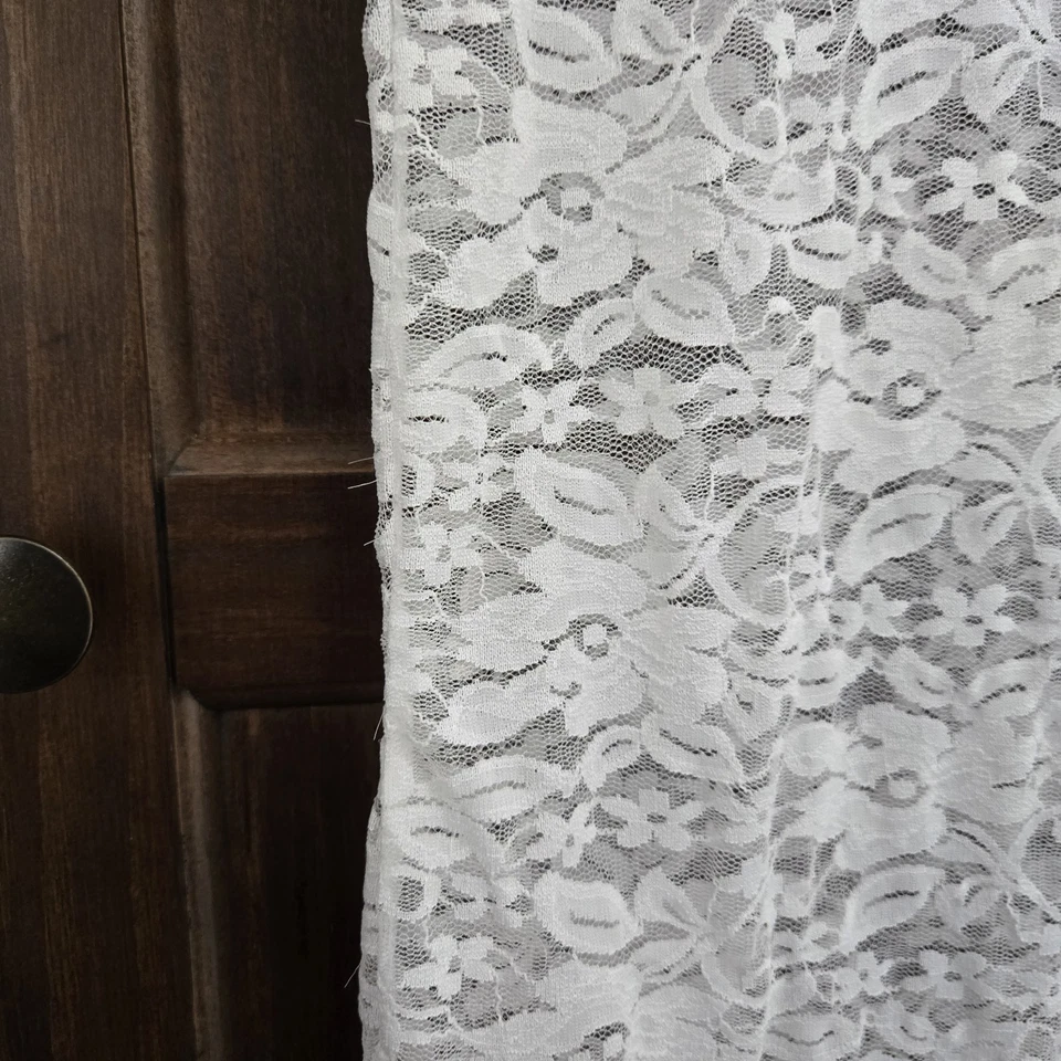 Ambiance Apparel Capas Tanque Encaje Cuello Alto Calce Ajustado Coqueta Boho Blanco Med Foto 3 de 4